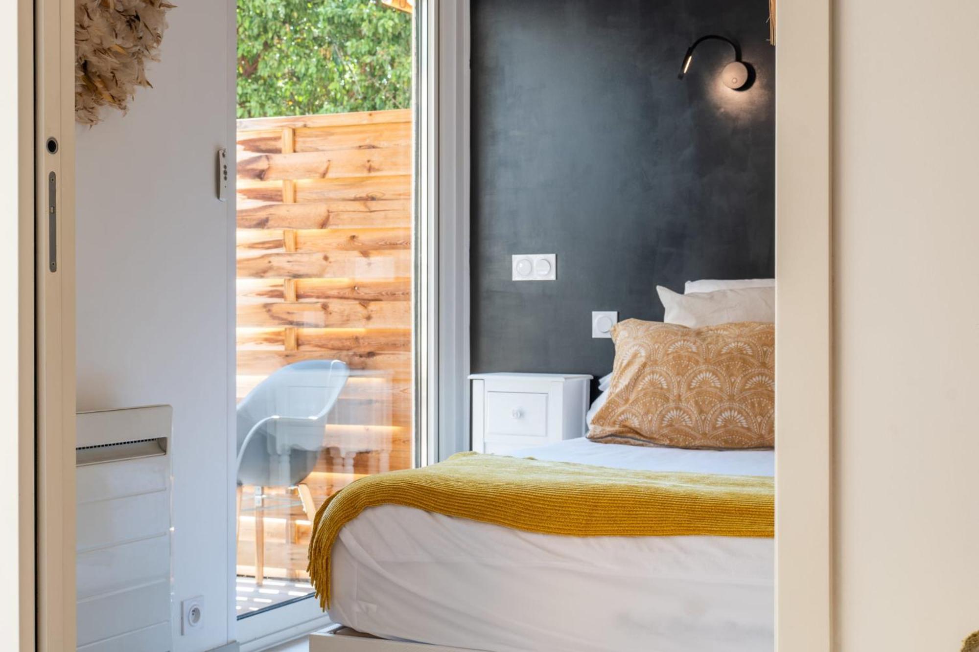 Cozy 1-br Heart Of Palm District *