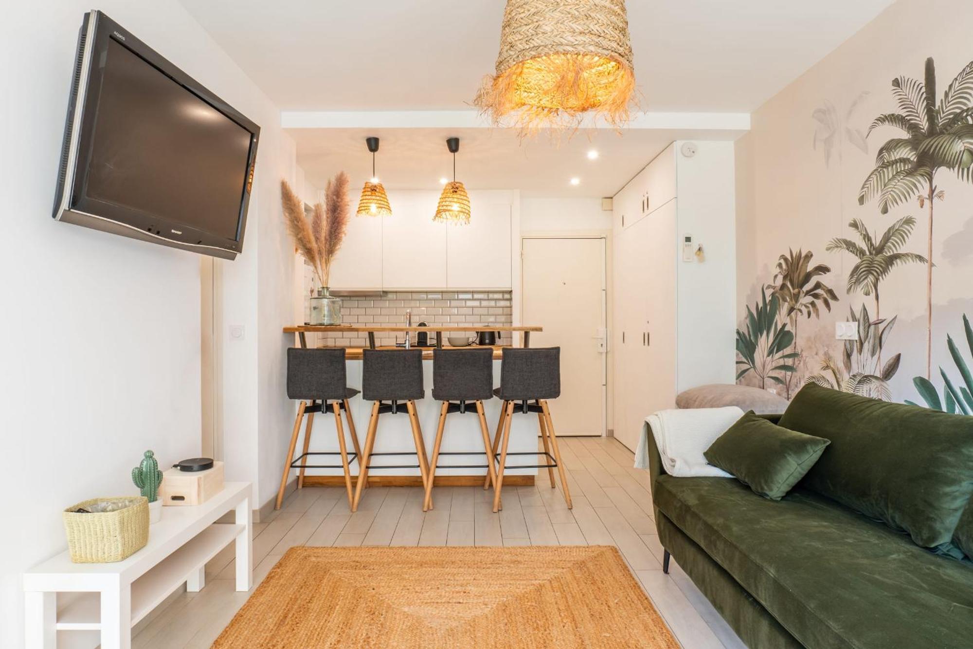 Cozy 1-br Heart Of Palm District *